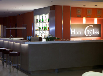 Lobby bár